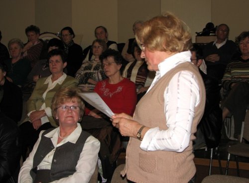 Gospa Mira Hribar je podala poročilo nadzornega odbora TD Mengeš